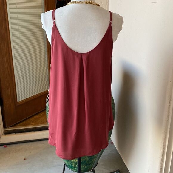Mauve colored, adjustable straps, camisole size medium - Picture 5 of 8